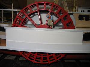Fabrication et pose des énormes roues - 27.4 ko